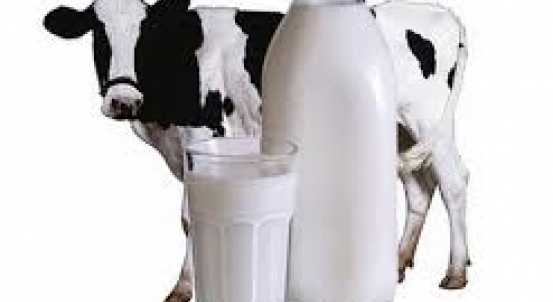 Как менялась розничная цена на молоко пастеризованное в упаковке фин-пак жирностью 2,5-3,2% в апреле – мае 2020 года 