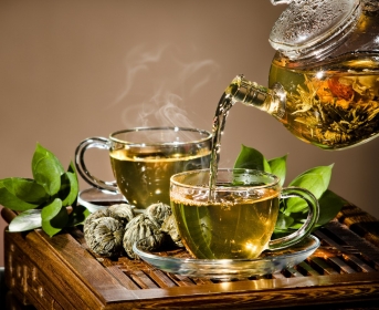 Горячий чай холодной осенью: польза чая, рецепты 
